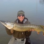 Pike on Fly!