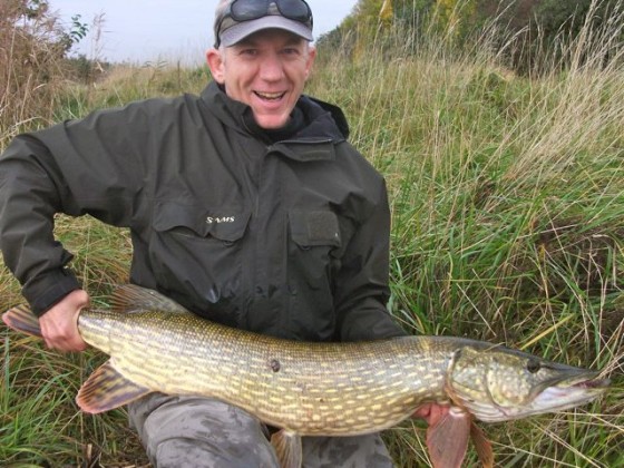 Pike on Fly!